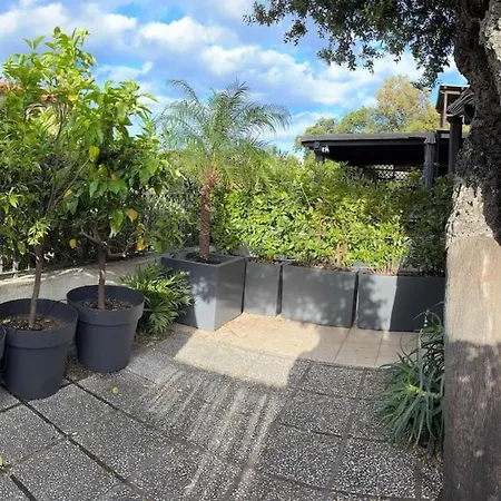 Apartamento Relax In With Private Garden 2 Bedrooms *