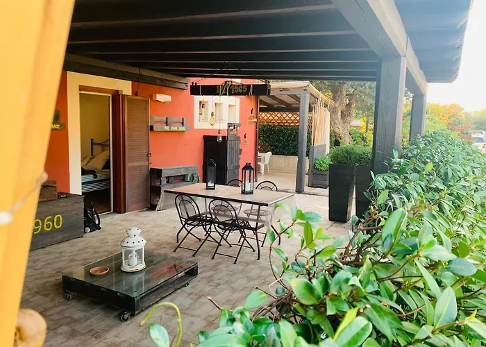Relax In With Private Garden 2 Bedrooms Апартаменты *